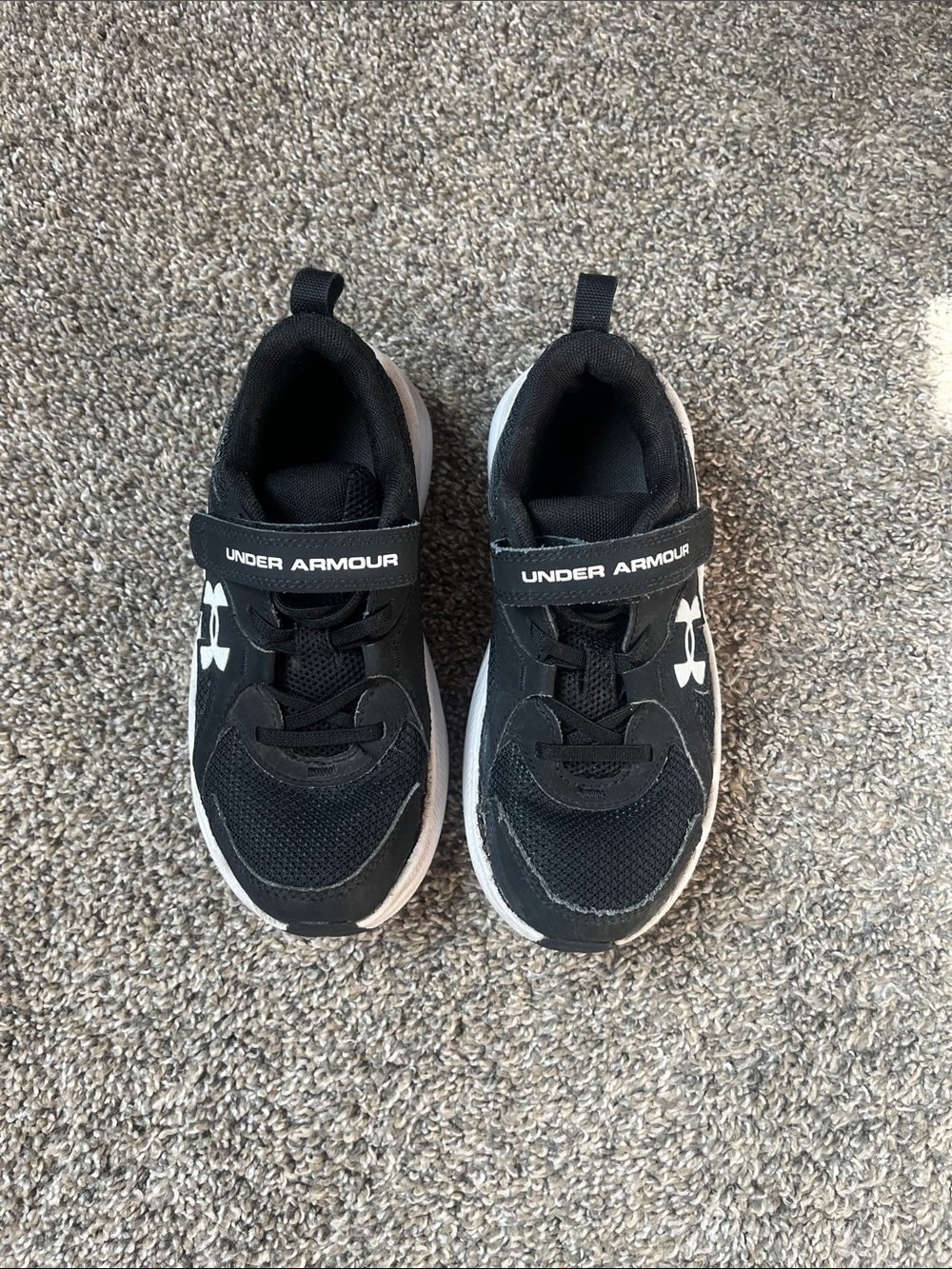Under Armour Kids Black and White Hook-and-Loop Sneakers